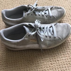 Puma sneakers